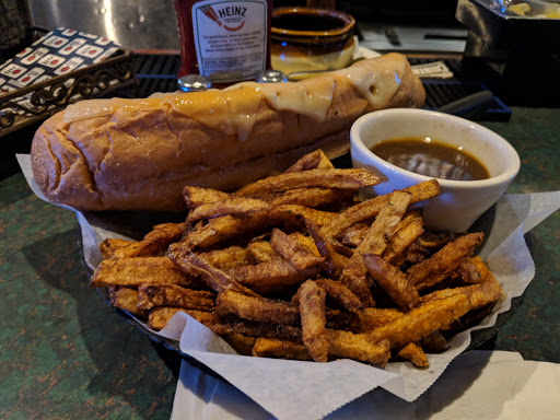 Bar & Grill «J T Maxies», reviews and photos, 240 Wolf Rd, Albany, NY 12205, USA