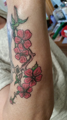 Tattoo Shop «Black Widow Tattoo Studio», reviews and photos, 6745 Watt Ave, North Highlands, CA 95660, USA