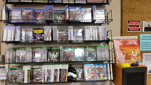 Record Store «Exile on Main Street», reviews and photos, 100 N Chestnut St #120, Champaign, IL 61820, USA