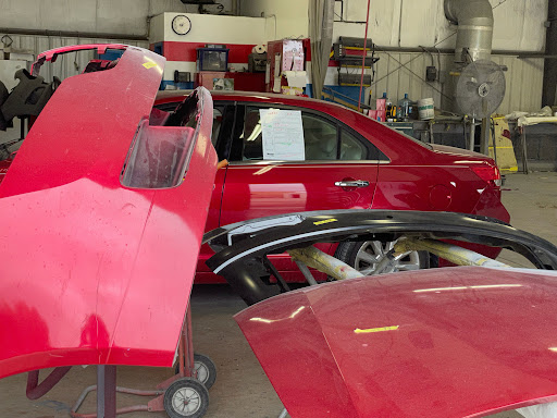 Auto Body Shop «Adams Auto Body and Service Center», reviews and photos, 1811 IL-120, McHenry, IL 60051, USA