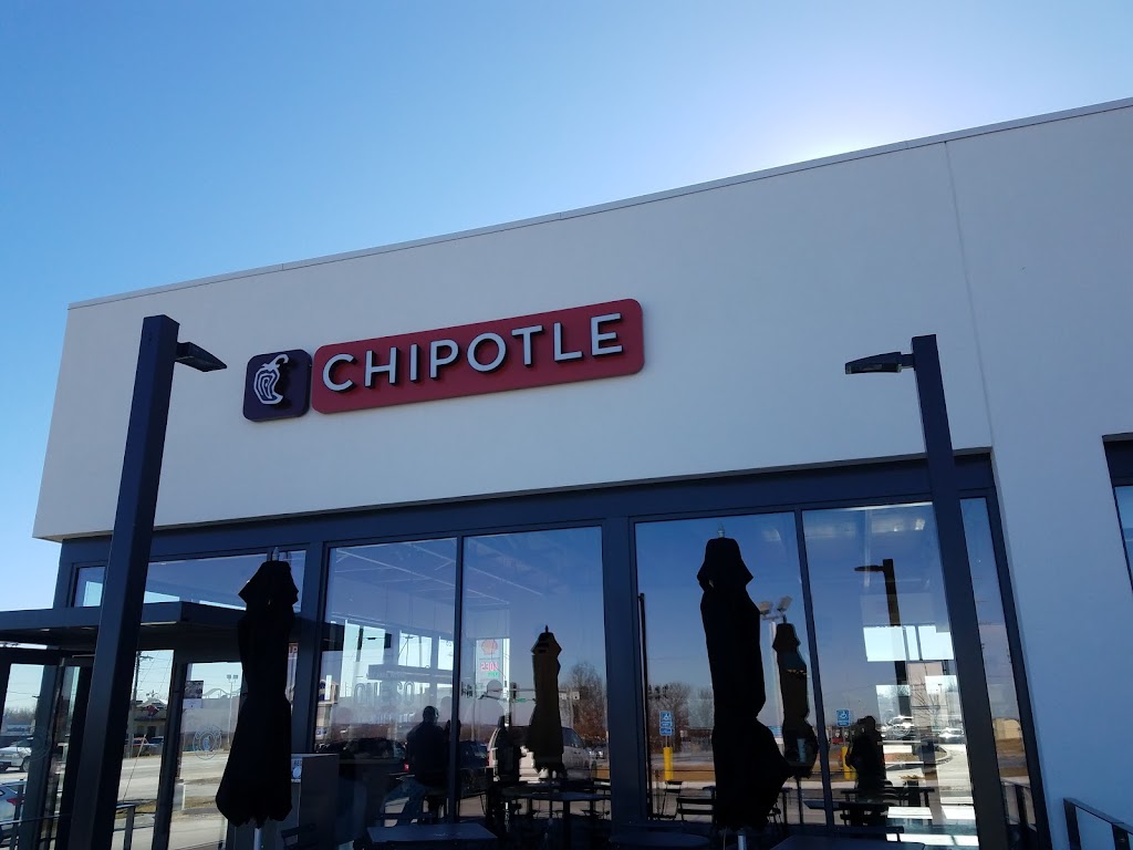 Chipotle Mexican Grill 64093