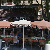 Atmosphère du Restaurant français Café de la Poste à Goult - n°10