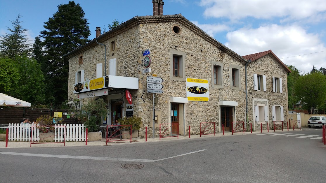 Bee's Café à Mirabel-et-Blacons