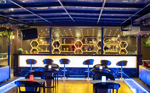 Skyscape Bar & Lounge image