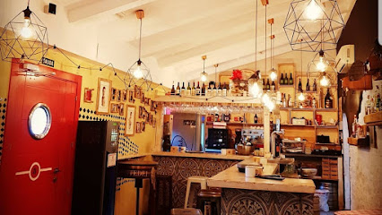 Información y opiniones sobre Restaurante Bar d´momento de El Chaparral