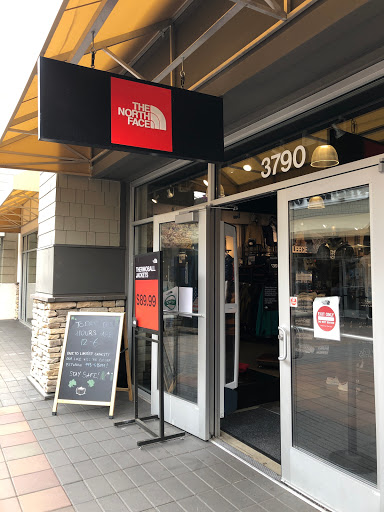 Clothing Store «The North Face Outlet», reviews and photos, 3790 Livermore Outlets Dr, Livermore, CA 94551, USA