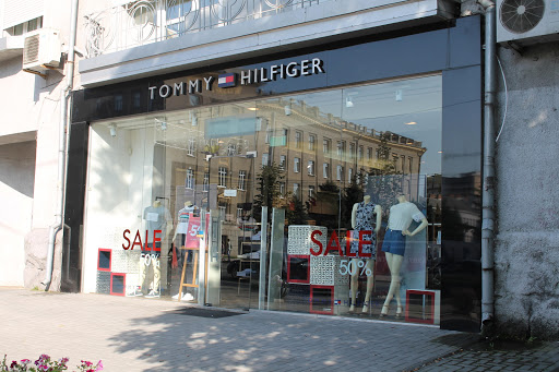 Tommy Hilfiger