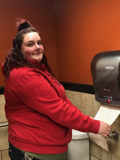 Truck Rental Agency «U-Haul Moving & Storage at Tallmadge Ave», reviews and photos, 800 E Tallmadge Ave, Akron, OH 44310, USA