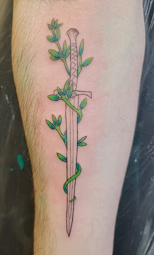 Explore kintsugi tattoo ideas, creative tattoo ideas in Tempe, available at Club Tattoo