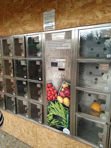 distributeur automatique ch'gardin de cappy fruits , légumes, pommes de terre de saison à La Neuville-lès-Bray