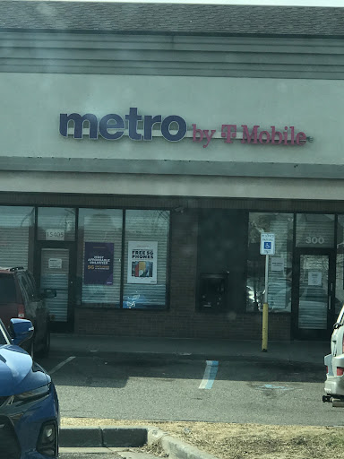 MetroPCS Corporate Store, 15405 Gratiot Ave, Detroit, MI 48205, USA, 