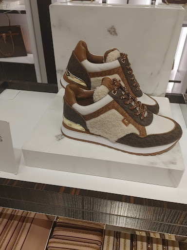 Fashion Accessories Store «Michael Kors», reviews and photos, 332 Red Apple Ct, Central Valley, NY 10917, USA