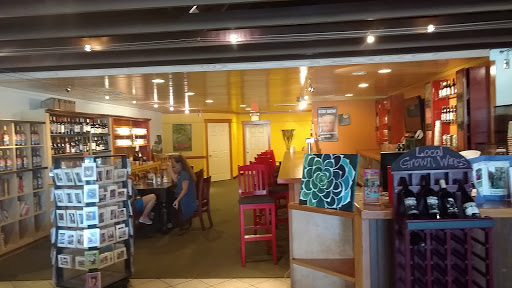 Coffee Shop «Front Porch Cafe», reviews and photos, 300 US-64, Manteo, NC 27954, USA