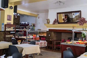 Central Café Pizzaria image