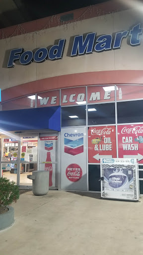 Car Wash «Crista Car Wash, Chevron & Quick Lube», reviews and photos, 26483 Bouquet Canyon Rd, Santa Clarita, CA 91350, USA