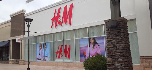 Outlet Mall «The Outlet Shops of Grand River», reviews and photos, 6200 Grand River Pkwy, Leeds, AL 35094, USA