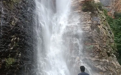 Penchalakona Waterfalls image