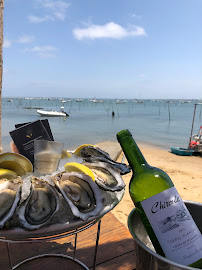 Plats et boissons du Restaurant La Cabane Réveleau, dégustation d'huîtres - Le Canon à Lège-Cap-Ferret - n°19