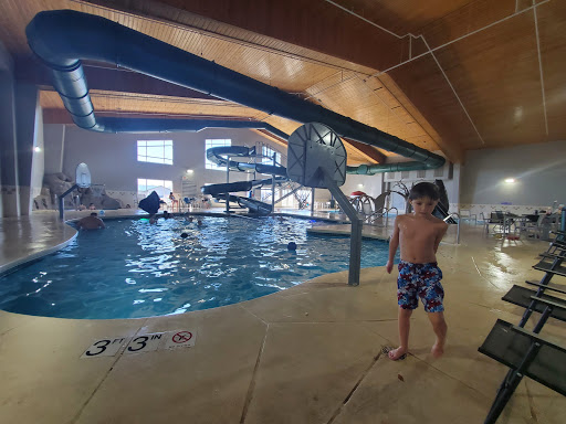 Bear Foot Bay Indoor Water Park