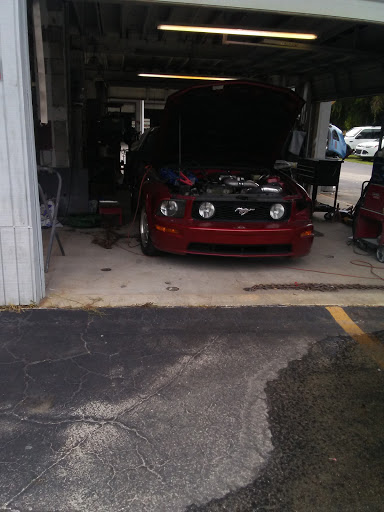 Auto Body Shop «Costantino Body Shop Inc», reviews and photos, 3148 9th St, Bradenton, FL 34205, USA