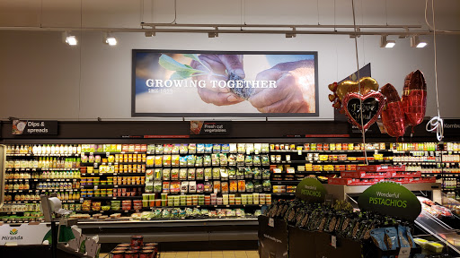 Grocery Store «Giant Food Stores», reviews and photos, 801 S 25th St, Easton, PA 18045, USA