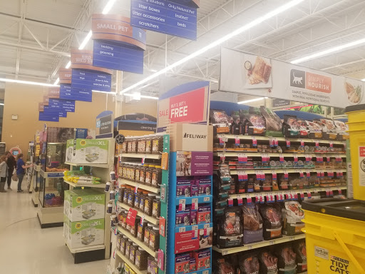 Pet Supply Store «PetSmart», reviews and photos, 7574 Voice of America Centre Dr, West Chester Township, OH 45069, USA