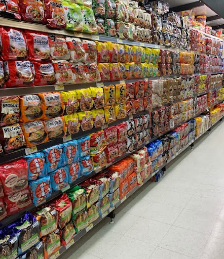 Korean Grocery Store «H Mart», reviews and photos, 1295 E Ogden Ave, Naperville, IL 60563, USA