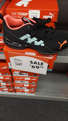 Shoe Store «Shoe Carnival», reviews and photos, 321 NW Loop 410, San Antonio, TX 78216, USA