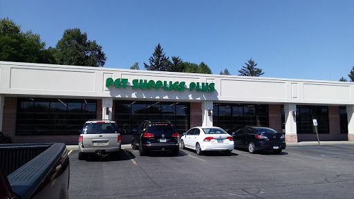 Pet Supplies Plus, 5161 Gull Rd, Kalamazoo, MI 49048, USA, 