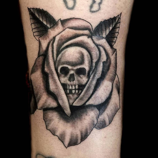 Tattoo Shop «Lucky Drive Tattoo Parlour», reviews and photos, 2228 4th St, San Rafael, CA 94901, USA