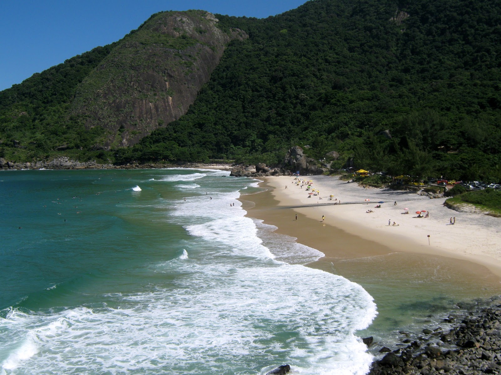 Foto di Mirante da Prainha circondato da montagne