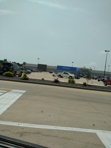 Department Store «Walmart Supercenter», reviews and photos, 150 Commerce Drive, Fairfield, IL 62837, USA