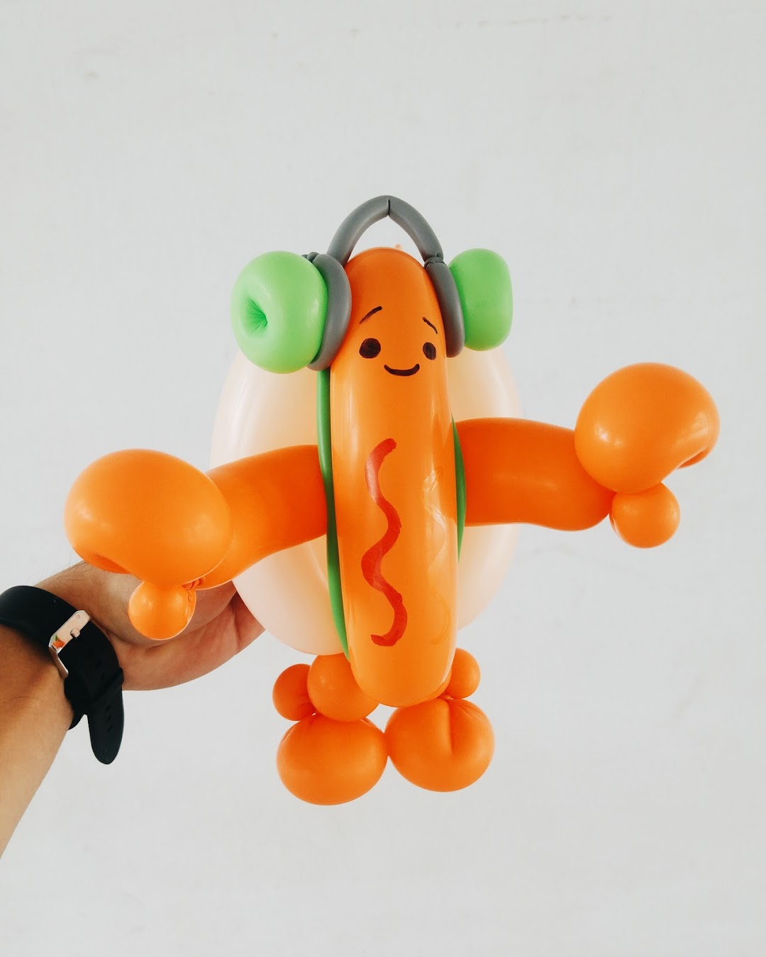Balloon Sculpting - Makors Events & Kids Party