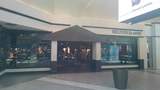 Clothing Store «Hollister Co. Outlet», reviews and photos, 554 Great Mall Dr, Milpitas, CA 95035, USA