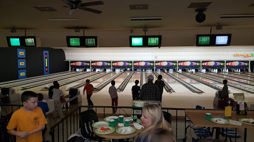 Bowling Alley «Flat Rock Lanes», reviews and photos, 14700 Telegraph Rd, South Rockwood, MI 48179, USA