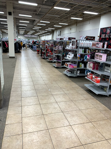 Clothing Store «Burlington Coat Factory», reviews and photos, 24 Wayne Hills Mall, Wayne, NJ 07470, USA
