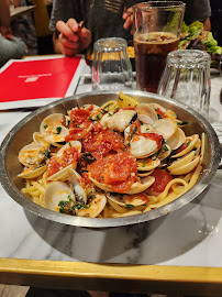 Plats et boissons du Restaurant italien Chez Carlo Cordeliers - Pizzas au feu de bois à Lyon - n°9