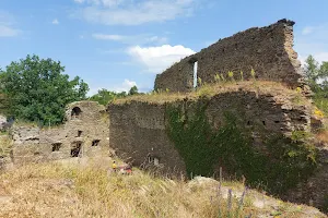 Zřícenina hradu Buben image