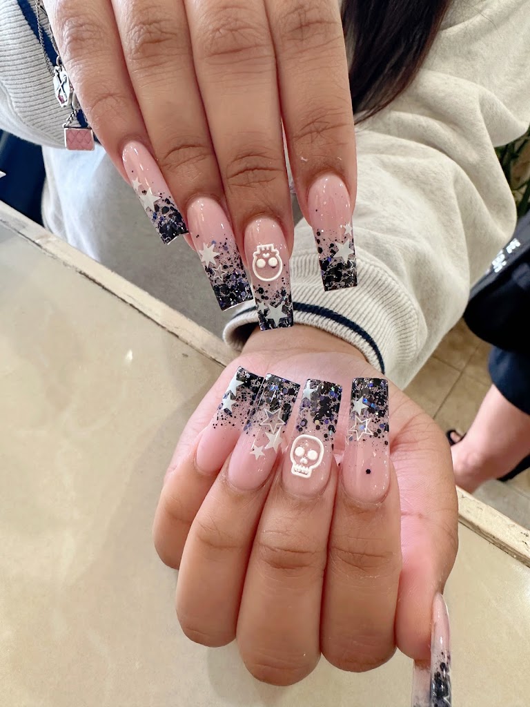 Hot Nail & Spa 75088