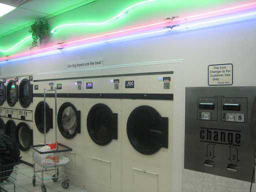 Laundromat «Lakeside Laundromat», reviews and photos, 9669 Lost Knife Rd, Gaithersburg, MD 20877, USA