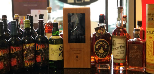 Gourmet Grocery Store «Garden Gourmet Market», reviews and photos, 1130 N Ashland Ave, Chicago, IL 60622, USA