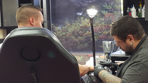 Tattoo Shop «Golden Rule Tattoo and Body Piercing», reviews and photos, 10406 Silverdale Way NW b103, Silverdale, WA 98383, USA