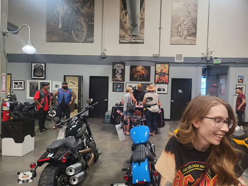 Harley-Davidson Dealer «Santa Clarita Harley-Davidson», reviews and photos, 21130 Centre Pointe Pkwy, Santa Clarita, CA 91350, USA