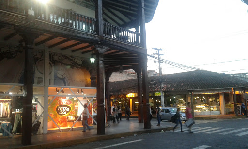 Centro Comercial Casco Viejo