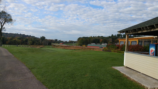Golf Course «The Links at Outlook & Outlook Tavern Restaraunt», reviews and photos, 310 Portland St, Berwick, ME 03901, USA