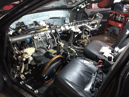 Auto Repair Shop «One Way Auto Repair & Services», reviews and photos, 1562 W Embassy St, Anaheim, CA 92802, USA