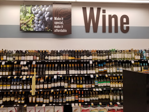 Grocery Store «Food Lion», reviews and photos, 1941 S Church St, Smithfield, VA 23430, USA