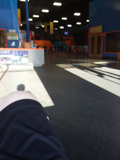 Amusement Center «Sky Zone Trampoline Park», reviews and photos, 595 Hale Ave N, Oakdale, MN 55128, USA