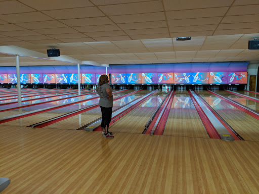 Bowling Alley «Parkside Lanes», reviews and photos, 815 S Co Rd 200 W, Greensburg, IN 47240, USA