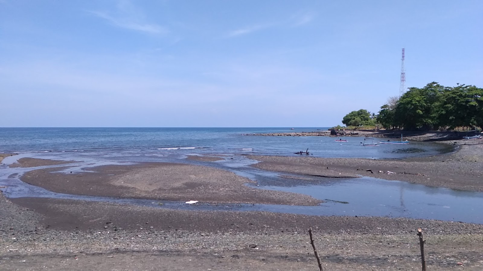 Foto di Beautiful Singaraja Beach e l'insediamento